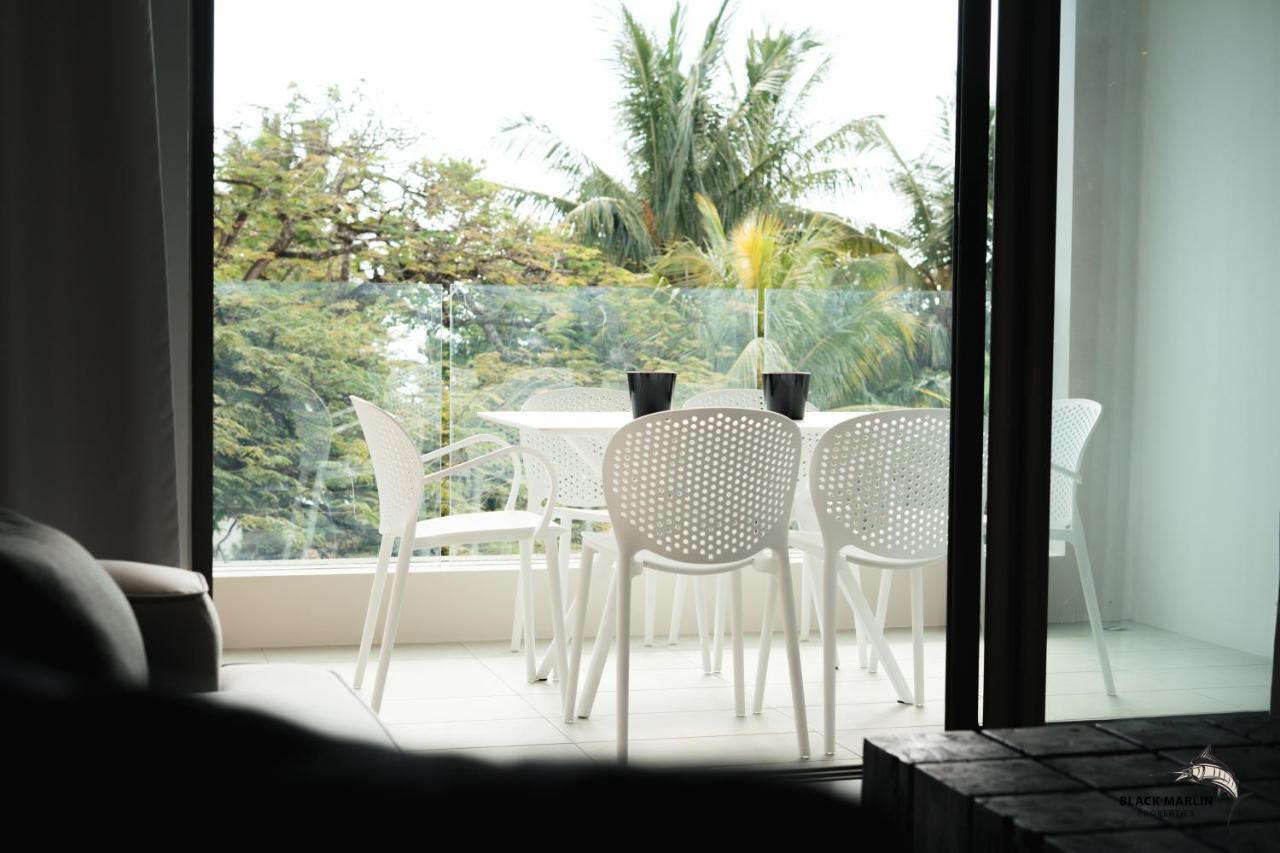 Black Marlin Apartments 佩雷贝勒 外观 照片