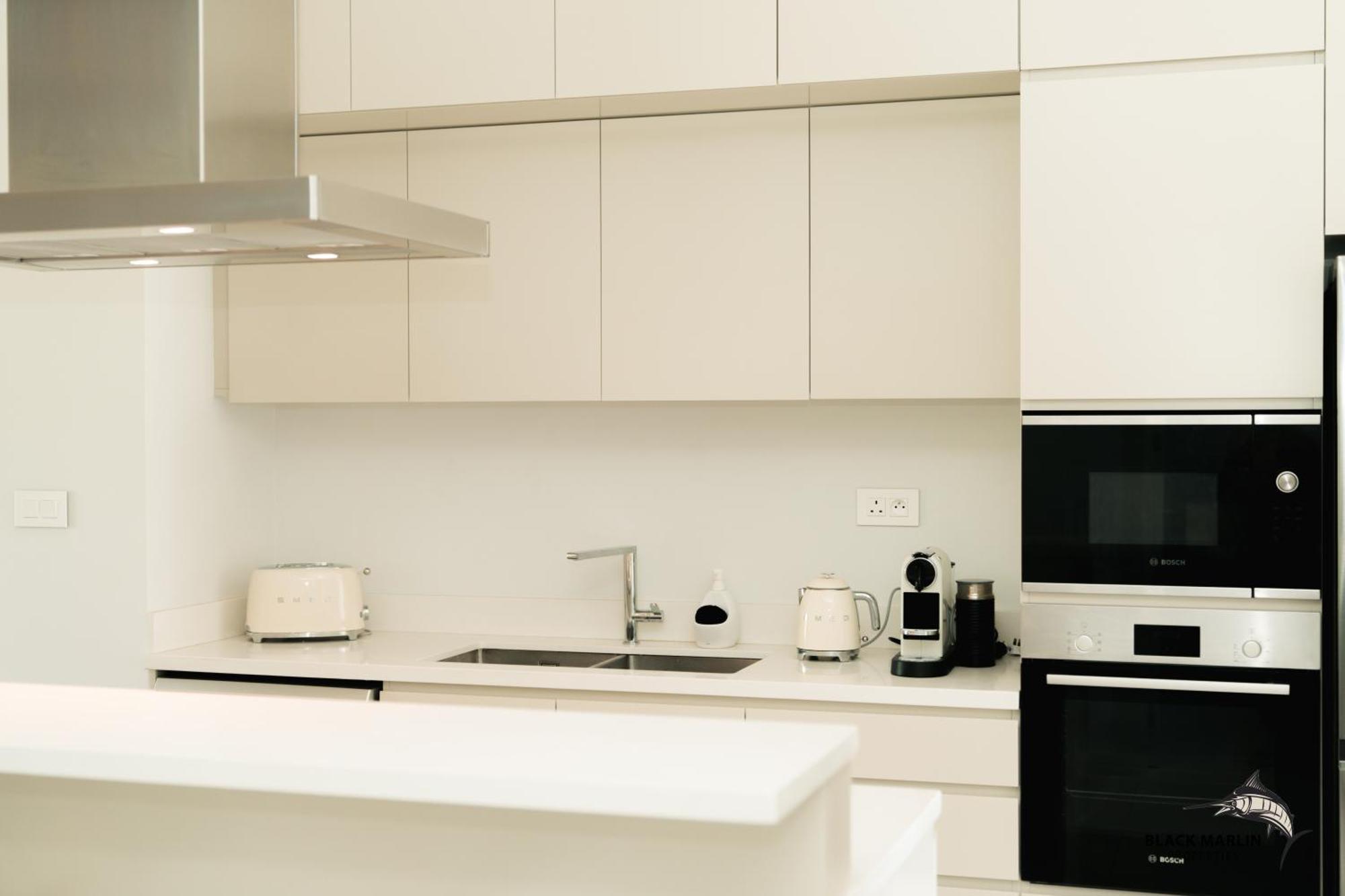 Black Marlin Apartments 佩雷贝勒 外观 照片