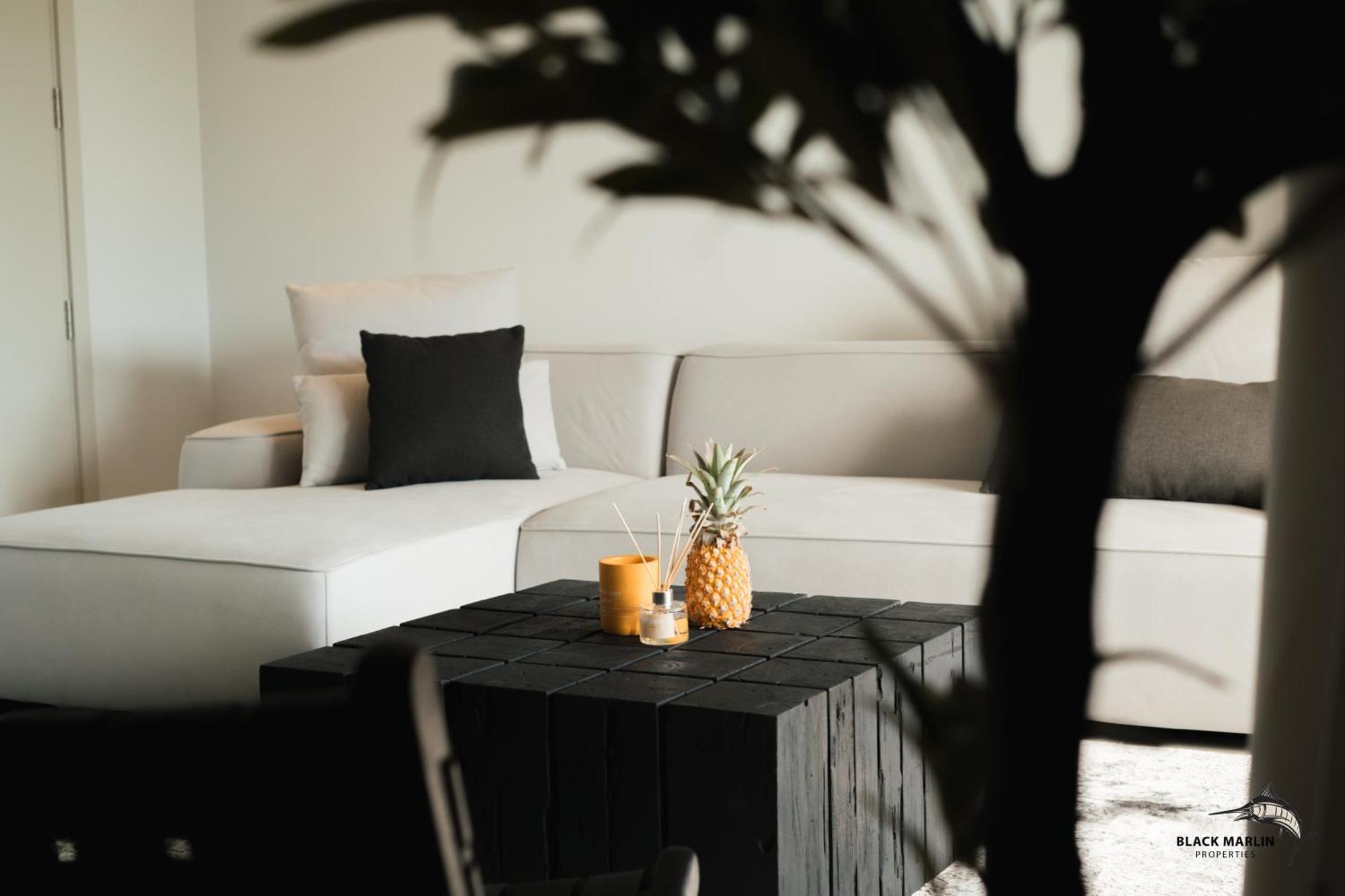 Black Marlin Apartments 佩雷贝勒 外观 照片