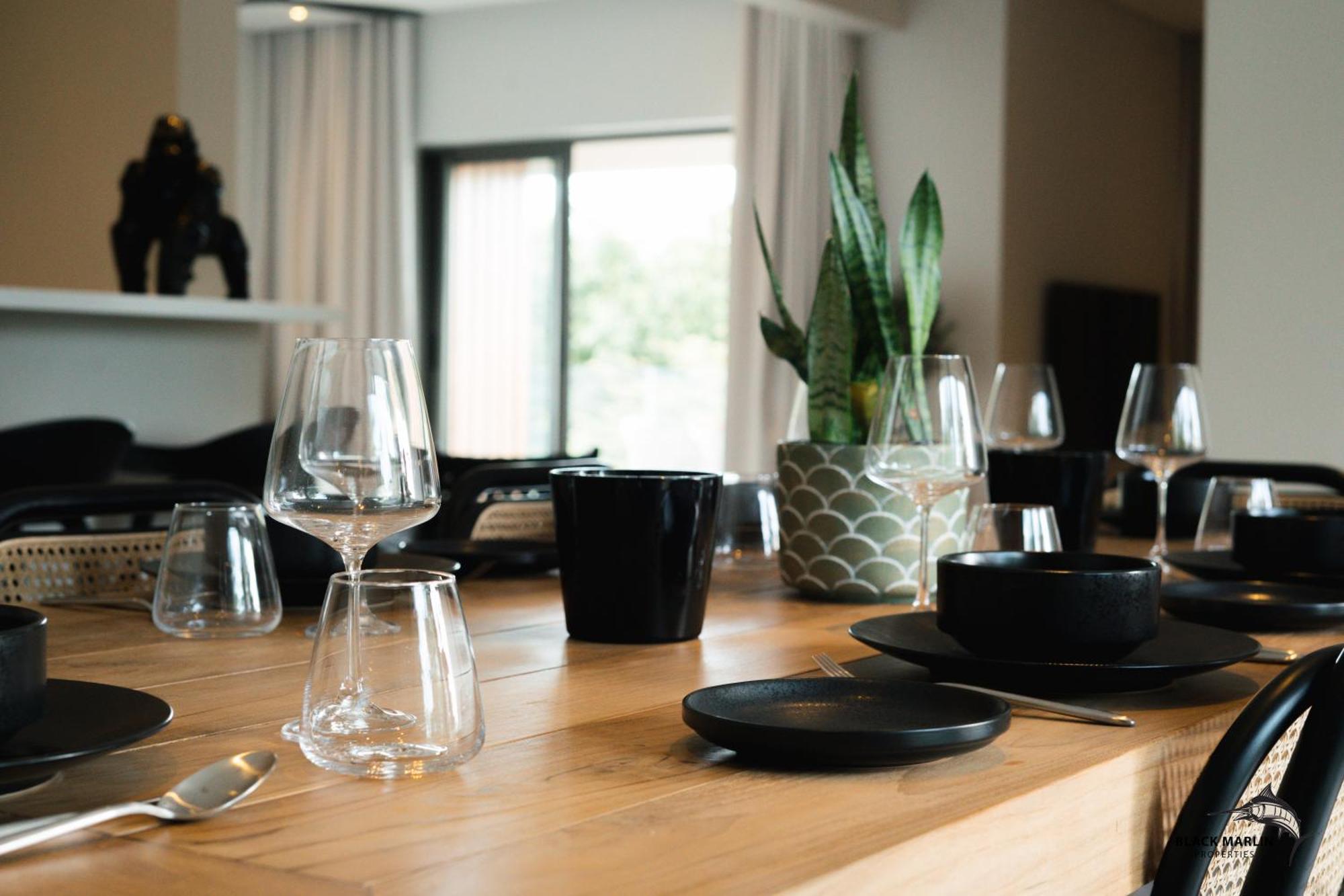 Black Marlin Apartments 佩雷贝勒 外观 照片
